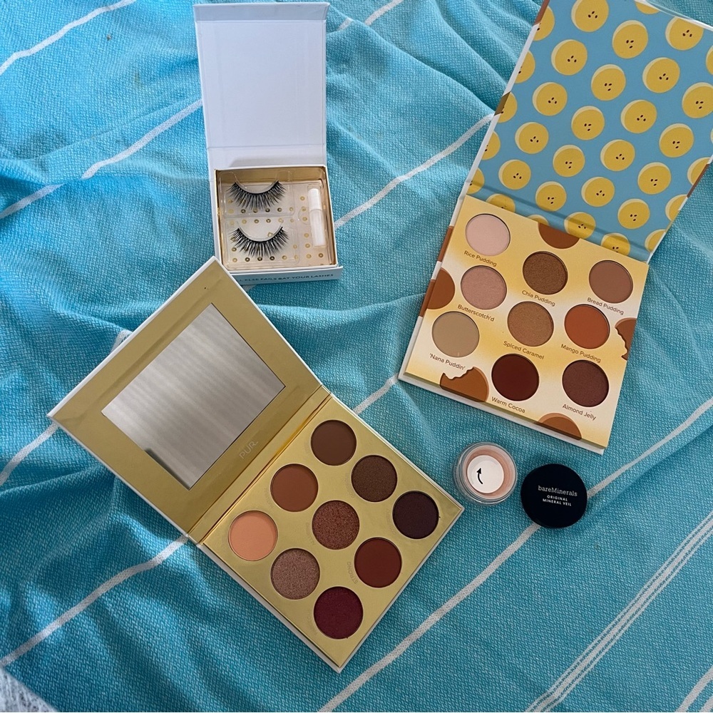 Make up bundle never used - BRAND NEW